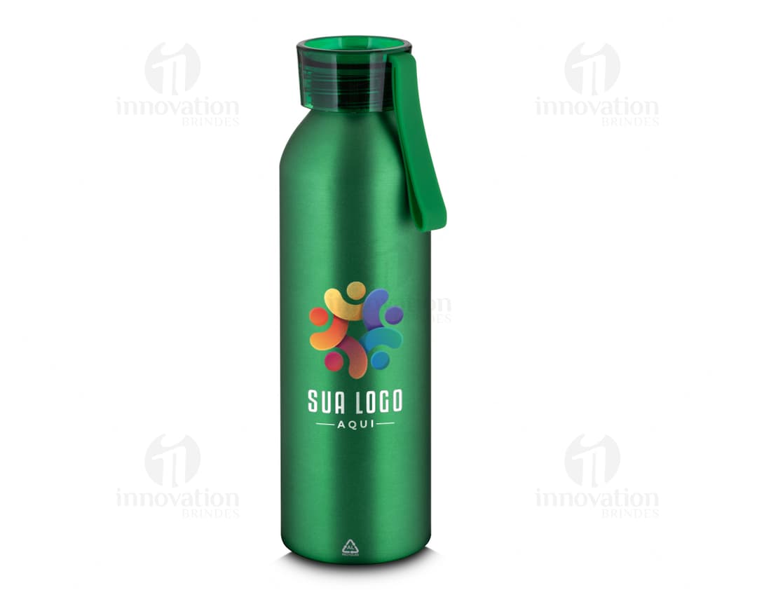 Garrafa térmica de aço inoxidável com copo de 500ml, ideal para armazenar líquidos quentes ou frios. Fabricada com material resistente e durável, perfeita para manter a temperatura de bebidas como água, chá ou café. Design prático e moderno, com tampa que garante a vedação adequada, proporcionando praticidade e conveniência. Ideal para uso em viagens, academias, escritórios e outras atividades do dia a dia.