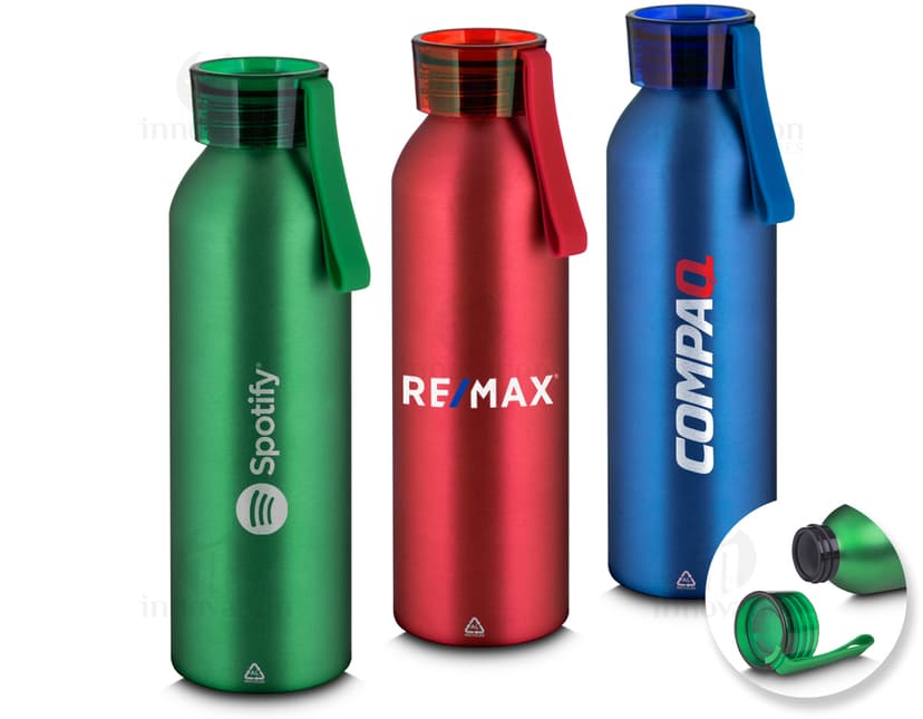 Garrafa térmica de aço inoxidável com copo de 500ml, ideal para armazenar líquidos quentes ou frios. Fabricada com material resistente e durável, perfeita para manter a temperatura de bebidas como água, chá ou café. Design prático e moderno, com tampa que garante a vedação adequada, proporcionando praticidade e conveniência. Ideal para uso em viagens, academias, escritórios e outras atividades do dia a dia.