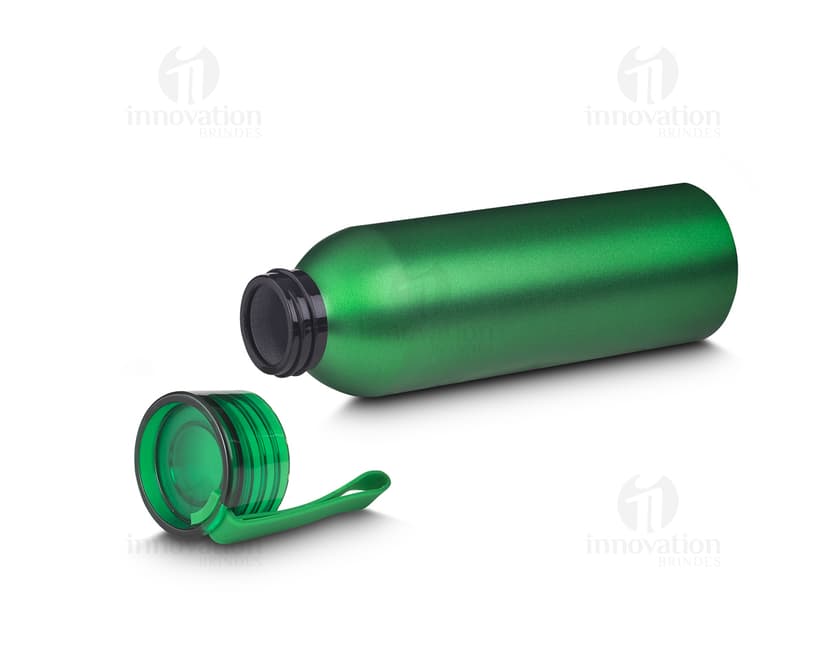 Garrafa térmica de aço inoxidável com copo de 500ml, ideal para armazenar líquidos quentes ou frios. Fabricada com material resistente e durável, perfeita para manter a temperatura de bebidas como água, chá ou café. Design prático e moderno, com tampa que garante a vedação adequada, proporcionando praticidade e conveniência. Ideal para uso em viagens, academias, escritórios e outras atividades do dia a dia.