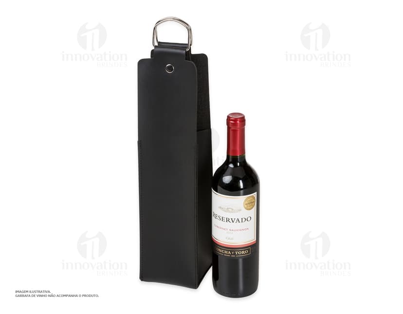 Porta Vinho Bidim: Leve, prático e resistente, o porta vinho Bidim é o acessório ideal para transportar com segurança suas garrafas. Feito de plástico resistente e isolado termicamente, possui alça para facilitar o transporte. Seu design exclusivo garante a proteção e o armazenamento correto da sua bebida favorita. Perfeito para viagens, eventos ou para presentear. Adquira o seu na nossa loja online e tenha sempre um acessório de qualidade para garantir momentos especiais.