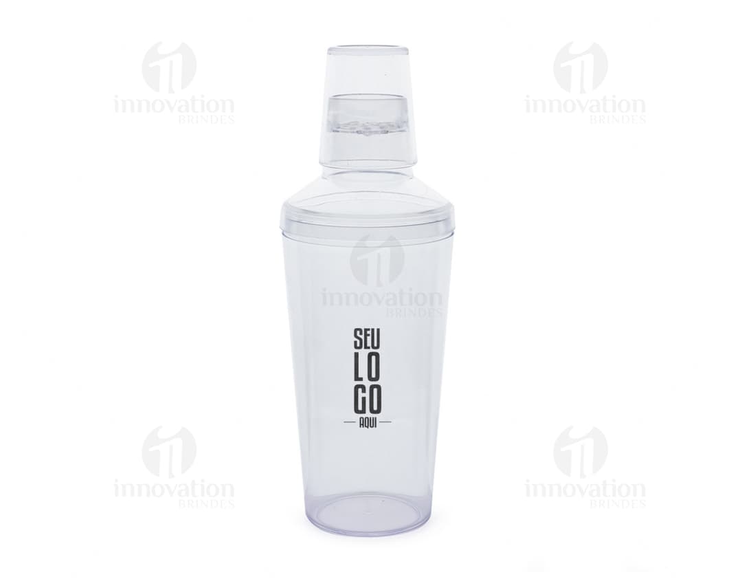 Coqueteleira de acrílico 565ml: garanta praticidade e qualidade na hora de preparar suas bebidas favoritas. Com design clean e capacidade ideal, aproveite a frescura, pureza e higiene que só um produto de alta qualidade pode oferecer. Ideal para drinks, saúde e bem-estar. Compre já!
