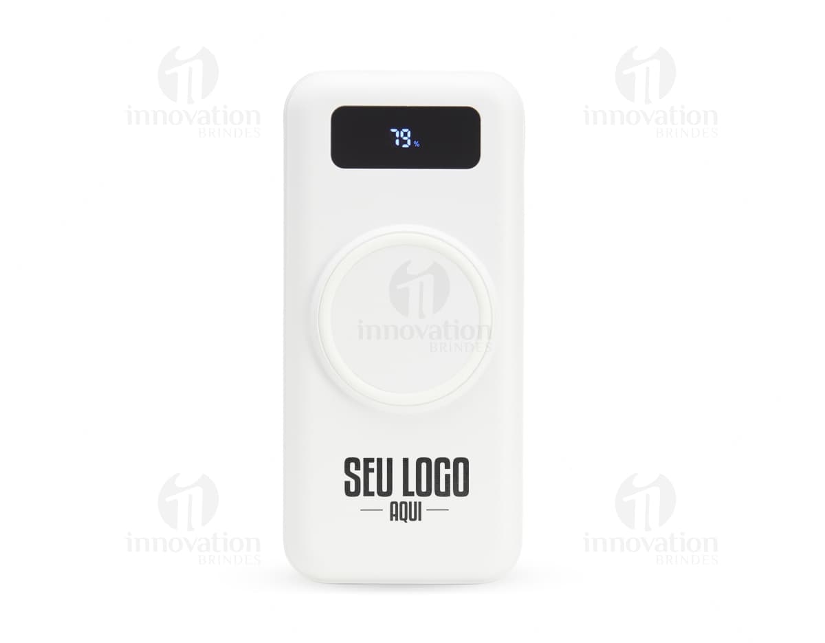 Power bank com capacidade de 10.000mAh com tecnologia de indução, ideal para carregar dispositivos eletrônicos como celulares, tablets e outros aparelhos. O design moderno e prático permite carregar o power bank sem a necessidade de cabos, proporcionando maior comodidade. Perfeito para uso em viagens, festas e atividades ao ar livre. Cor preta, garantindo um visual elegante e discreto.