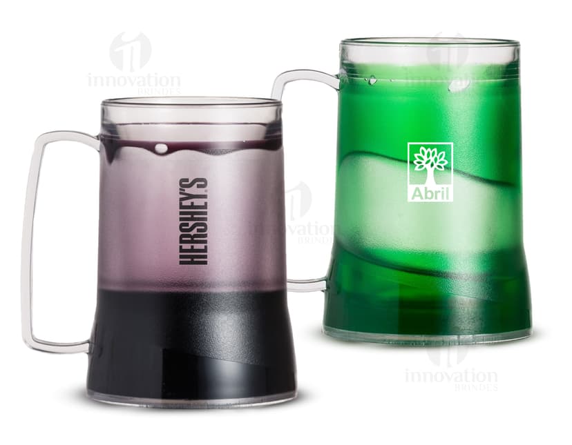 Caneca Gel 400ml - Mantenha suas bebidas favoritas geladas por mais tempo com essa caneca prática e versátil. Perfeita para café, chá, cerveja ou qualquer outra bebida que você goste. Com capacidade de 400ml, é ideal para qualquer ocasião. Adquira já a sua!