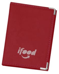 Porta documento em couro sintético de alta qualidade, perfeito para manter seus documentos organizados com muito estilo. Ideal para business wear e shopping. Luxo e design em um só produto!