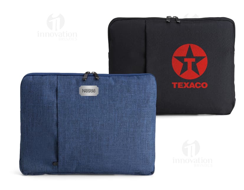 Pasta de couro preta para tablet e notebook 14, com fivela de metal, estilo moderno e elegante. Ideal para transporte e armazenamento de dispositivos e acessórios.