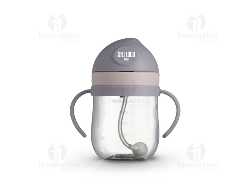 Copo de Transição Infantil 350ml em plástico amarelo transparente, com design clean e seguro para crianças, ideal para líquidos como chá, café ou suco.