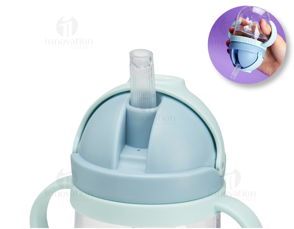 Copo de Transição Infantil 350ml em plástico amarelo transparente, com design clean e seguro para crianças, ideal para líquidos como chá, café ou suco.