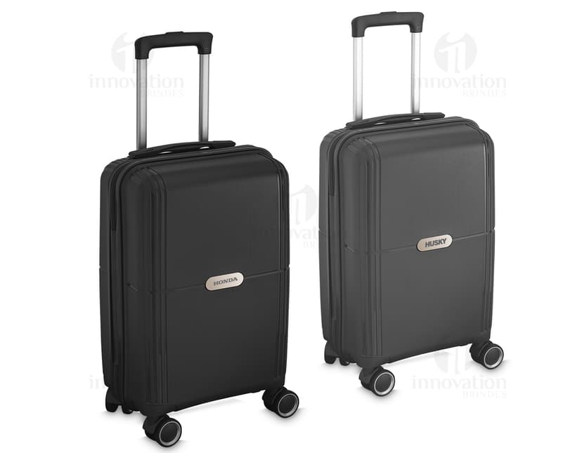 Mala de bordo moderna em prata com alça, design elegante e espaçosa para viagens a negócios ou lazer. Oferece segurança para armazenar itens essenciais, como documentos, aparelhos ele eletrônicos, papelada e roupas. Ideal como bagagem de mão para deslocamentos rápidos e práticos.