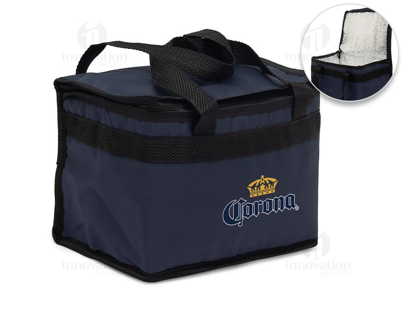 Bolsa térmica de 13 litros em couro marrom, estilo elegante e moderno. Possui alças, zíper e compartimento único. Ideal para armazenar alimentos e bebidas em viagens e passeios.