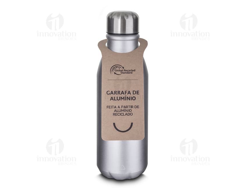 Garrafa de alumínio de 550 ml com rótulo, transparente, vazia, com tampa, em um ambiente iluminado.