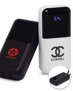 Power Bank 6.000 mAH com duas saídas, na cor preta, com indicador de bateria, cabo USB incluído e compatível com diversos dispositivos eletrônicos.