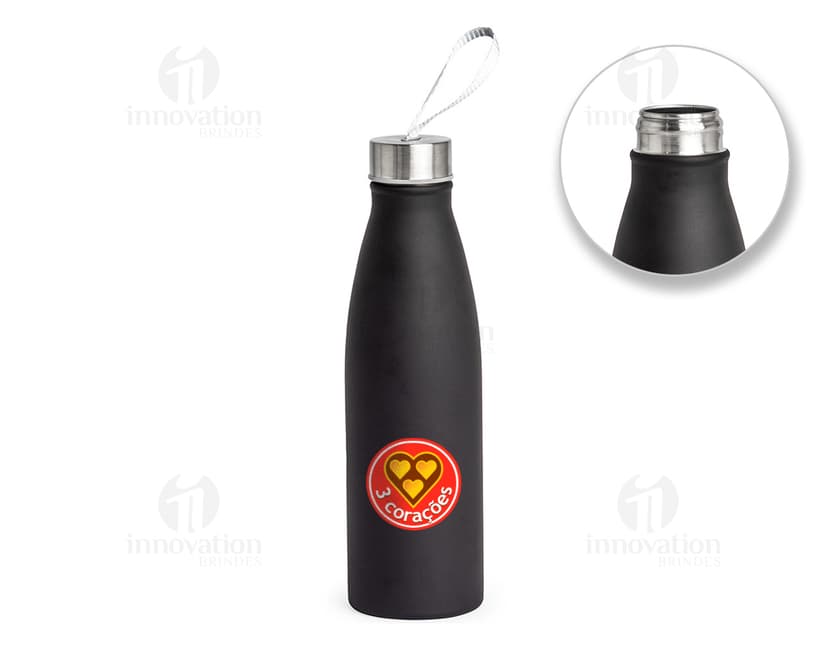 Garrafa de aço inoxidável de 800ml em fundo branco.