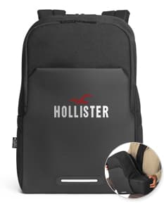 Mochila preta de couro moderna equipada com zíper, alça de transporte e bolsos. Ideal para viagens de negócios ou uso diário no escritório.