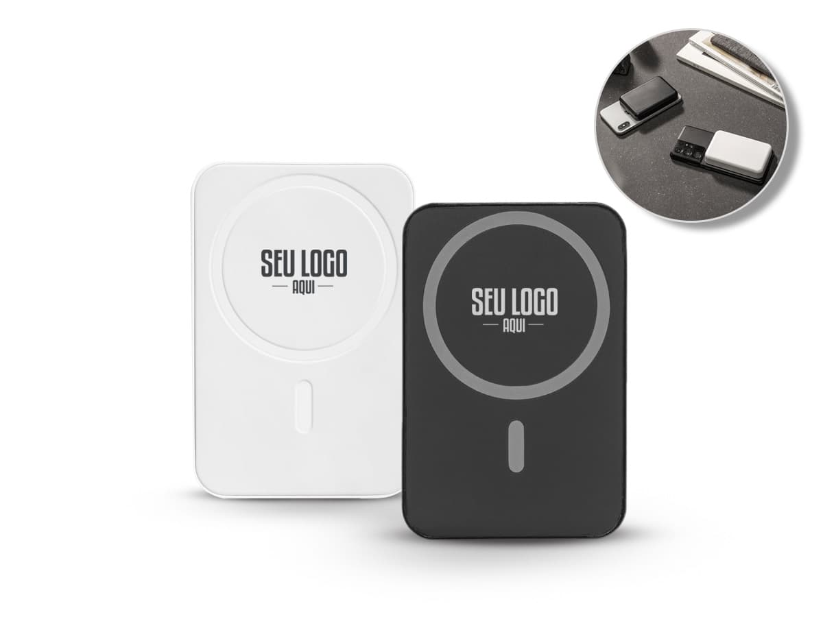 Escaneador de alta tecnologia com teclado e tela de computador, utilizado para comunicação e armazenamento de dados. Possui conexão wireless e alto-falante integrado, além de ser compacto e portátil. Ideal para uso em escritórios e ambientes empresariais. Coloração preta e prateada, feito de plástico resistente e durável. Inclui botões de controle e keypads para facilitar a utilização.