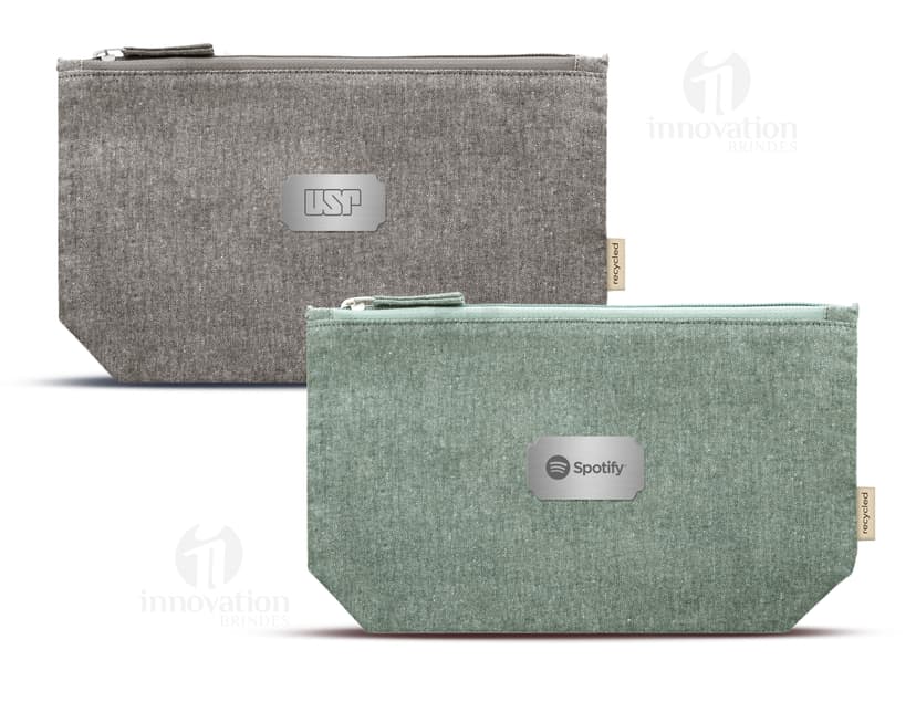 Bolsa multifunções preta em couro com diversos compartimentos e alça ajustável.