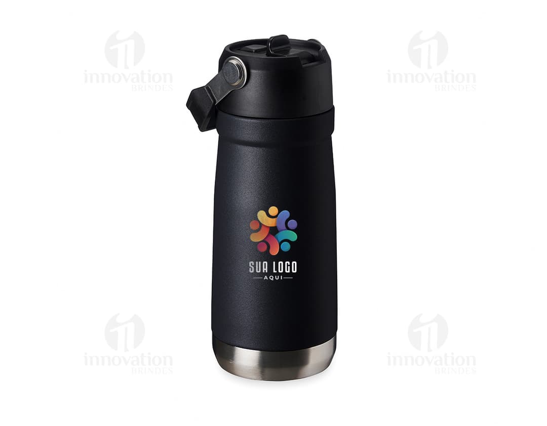 Garrafa térmica 550ml em aço inoxidável, na cor preta, com tampa rosqueável e alça emborrachada.