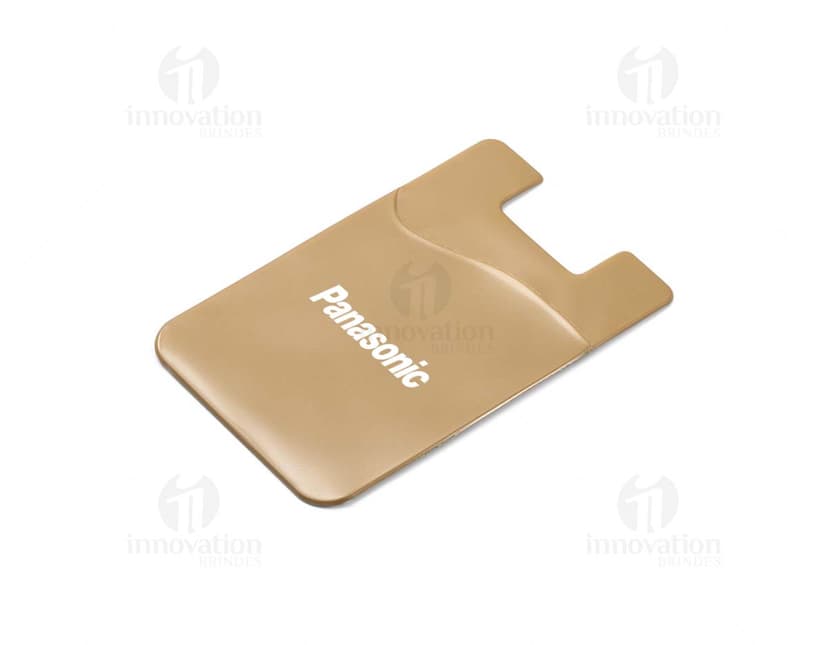 Porta cartões para celular com design minimalista na cor preta, feito em material resistente. Compartimento para até 3 cartões e adesivo para fixação na parte de trás do celular.
