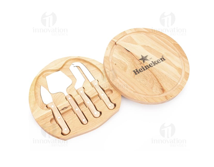 Kit Queijo 5 peças: Conjunto de utensílios para queijo, incluindo faca, garfo, espátula, faca de queijo duro e faca de queijo macio.