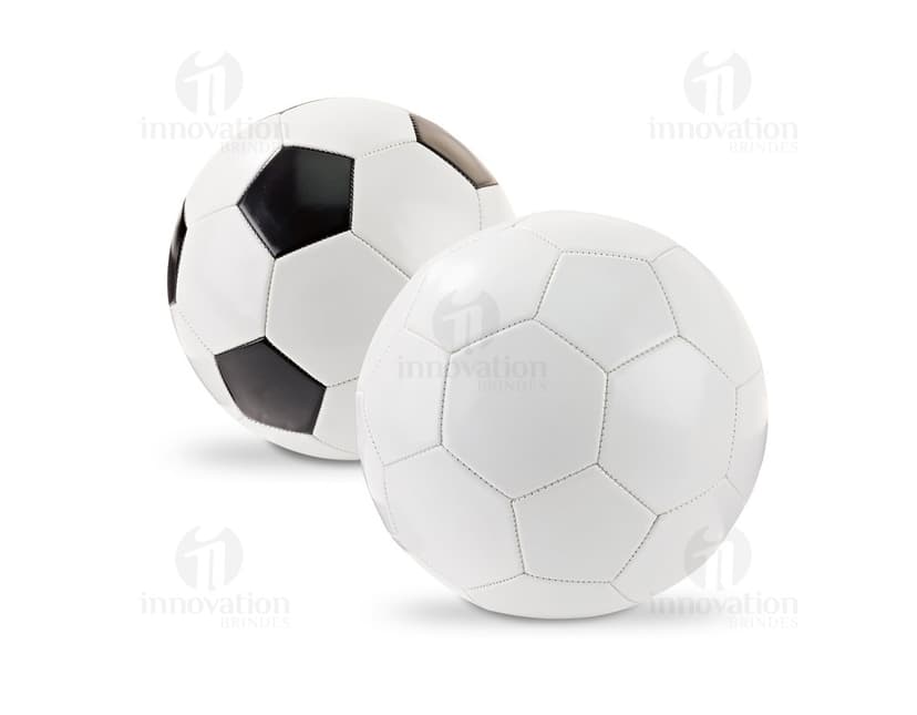 Bola de futebol em PVC branca e preta.