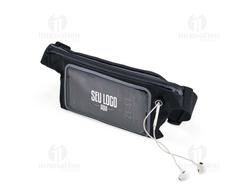 Pochete esportiva lycra preta de couro para transporte de objetos durante atividades esportivas, feita de material resistente e prática para guardar objetos pequenos.