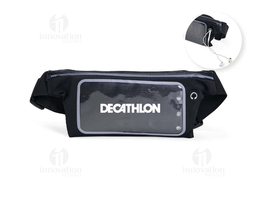 Pochete esportiva lycra preta de couro para transporte de objetos durante atividades esportivas, feita de material resistente e prática para guardar objetos pequenos.