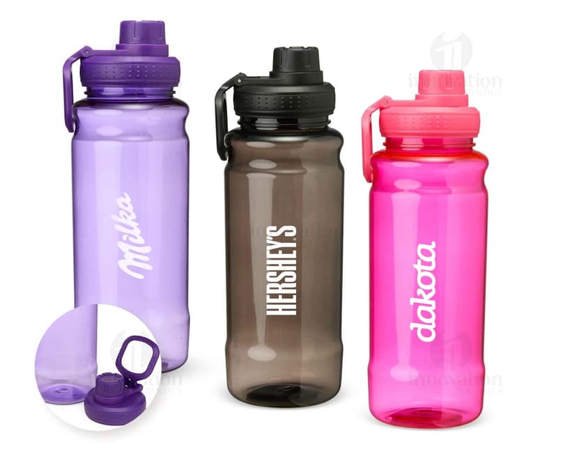 Garrafa plástica de 800ml em cor azul claro, com tampa rosqueável e design elegante.