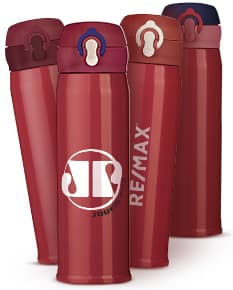 Garrafa térmica inox 400ml com design colorido e brilhante. A imagem mostra um objeto de metal, vazio, com capacidade para líquidos. Foco em higiene e saúde, ideal para manter bebidas quentes ou frias por mais tempo. Ideal para presentes e celebrações.