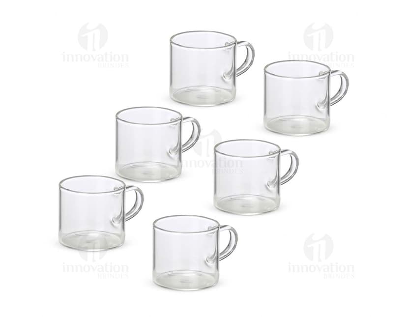 Kit Xícaras de Vidro 6 Peças são xícaras de vidro transparente, ideais para servir chás, cafés e outras bebidas quentes. As xícaras possuem um design elegante e moderno, sendo perfeitas para uso em casa ou em eventos.