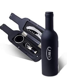 Kit Vinho 16 peças - Celebre com elegância e sofisticação com nosso kit de vinho completo. Adequado para qualquer ocasião, o conjunto inclui garrafa de vinho, taças, abridor de garrafas e muito mais. Perfeito para apreciadores de vinho e amantes de boa bebida. Encomende já o seu!
