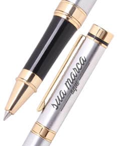 Caneta de metal de alta qualidade para escrita profissional e elegante. Perfeita para escritórios, escolas e negócios.