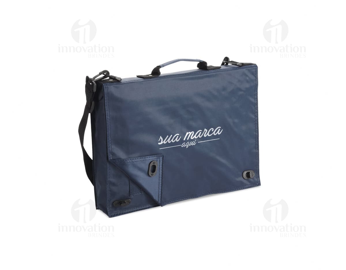 Kit com 6 porta copos em material resistente e com design moderno. Kit com 6 porta copos em material resistente e com design moderno.