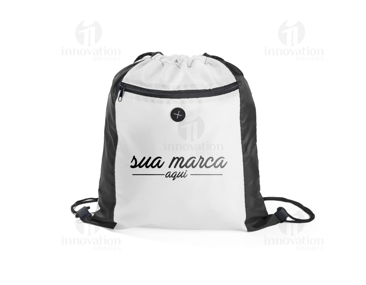 Kit com 6 porta copos em formato quadrado, feitos de material resistente e com estampas coloridas de frutas tropicais. Kit com 6 porta copos em formato quadrado, feitos de material resistente e com estampas coloridas de frutas tropicais.